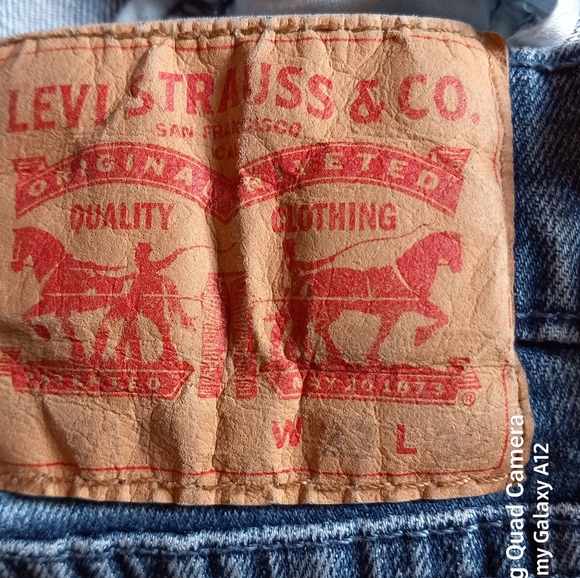 Faded Levi's - Picture 11 of 14